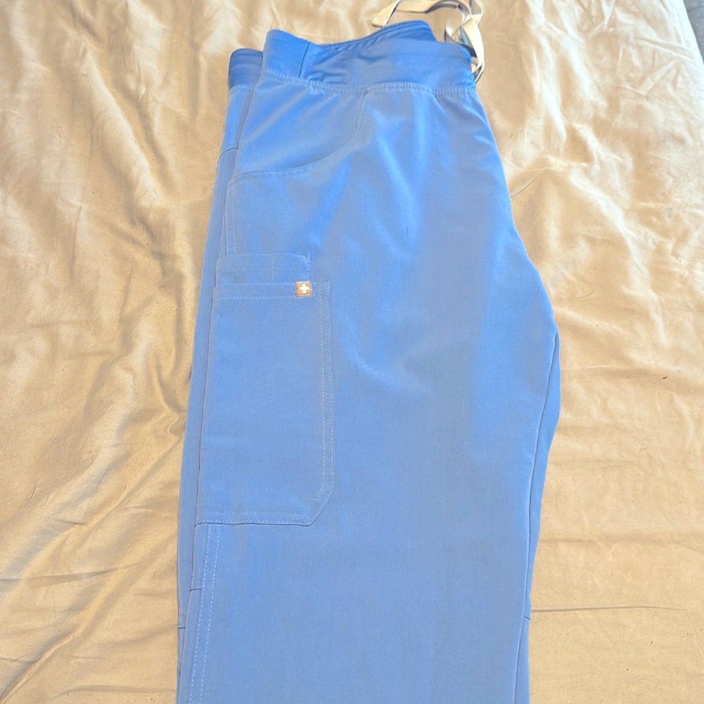 Figs Medium Kade Cargo Scrub Pants Ceil blue